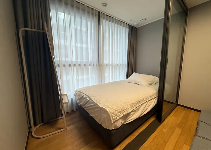 Gangnam 서초 18 2룸 패밀리 스위트 퀸 1, 싱글 2 Km 하우스 Appartamento Seul